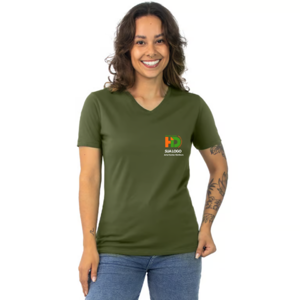 Camiseta Gola V de Algodão Premium Personalizada